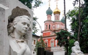 Экскурсия по Новодевичьему кладбищу Москва