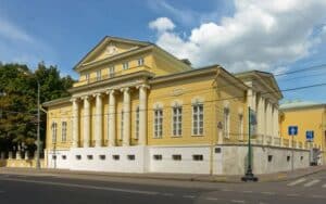 ул. Пречистенка в Москве
